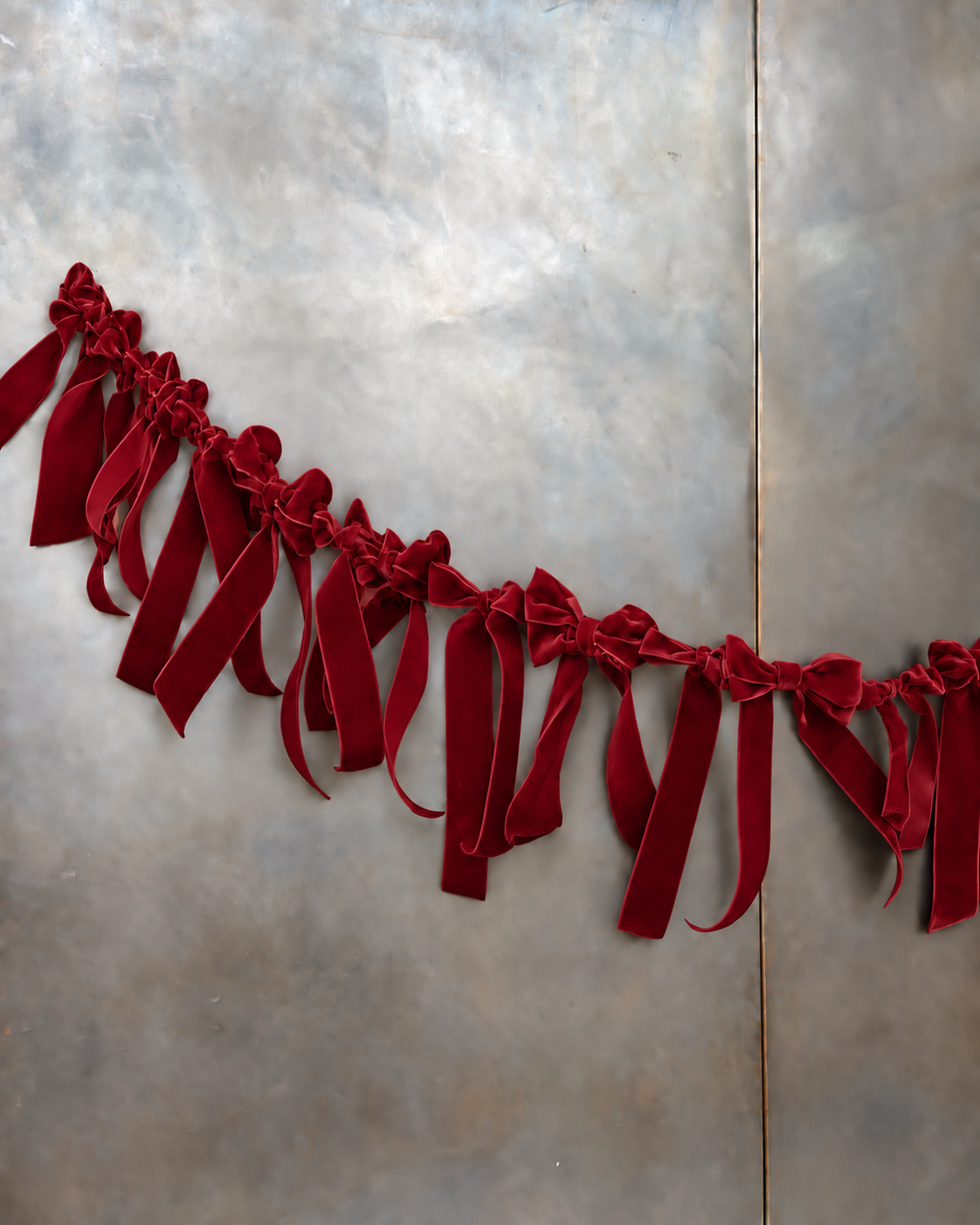Velvet Bow Garland