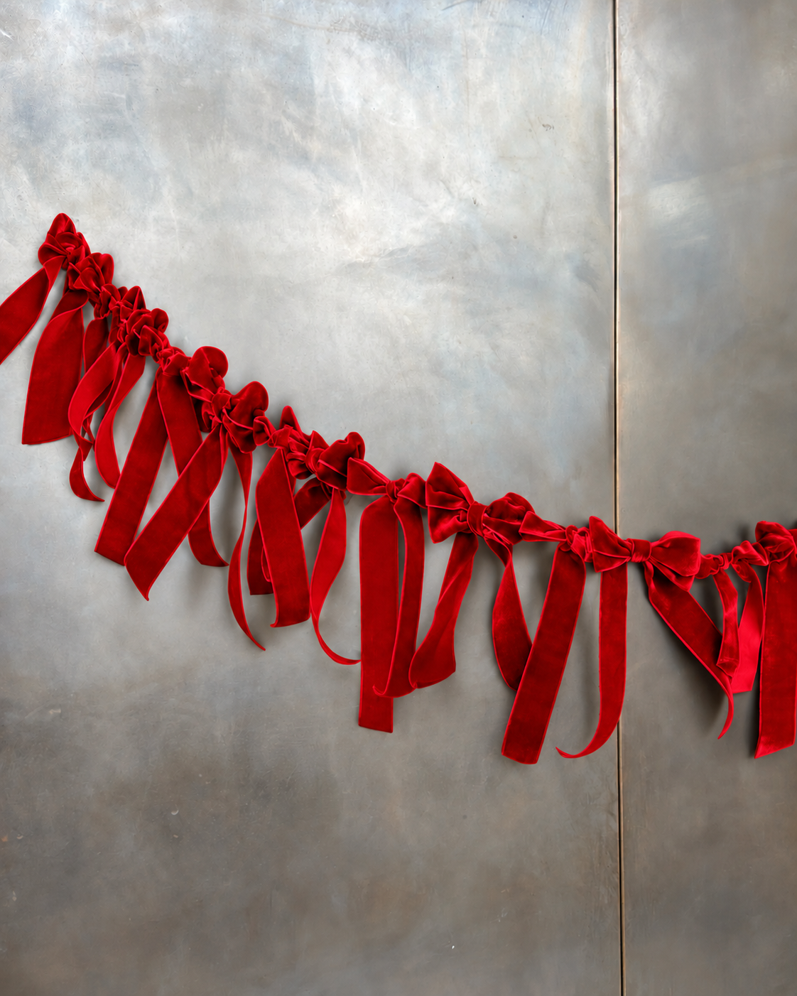 Velvet Bow Garland