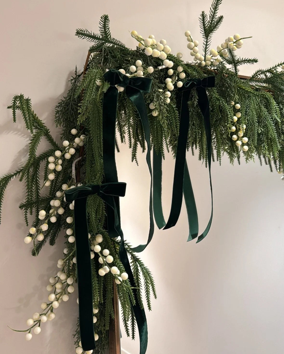 Velvet Clip-On Bows — Ivory